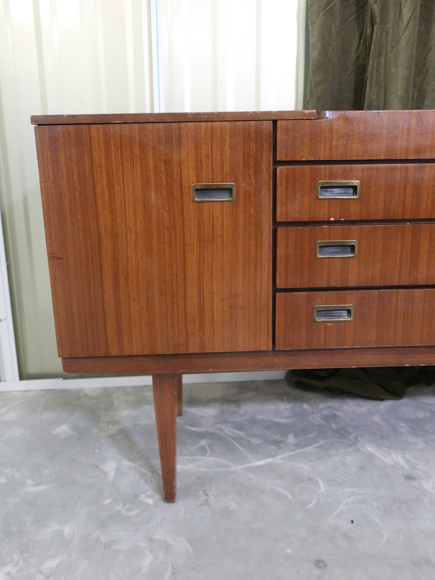 Enfilade en bois des années 70