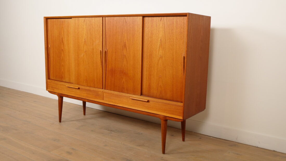 Vintage cabinet | Danish design | sliding doors | Gunni Omann | 180 cm