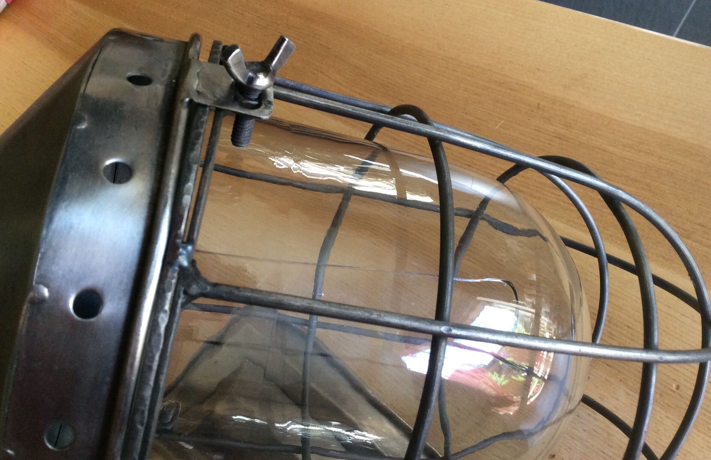 Industrial style wall lamp