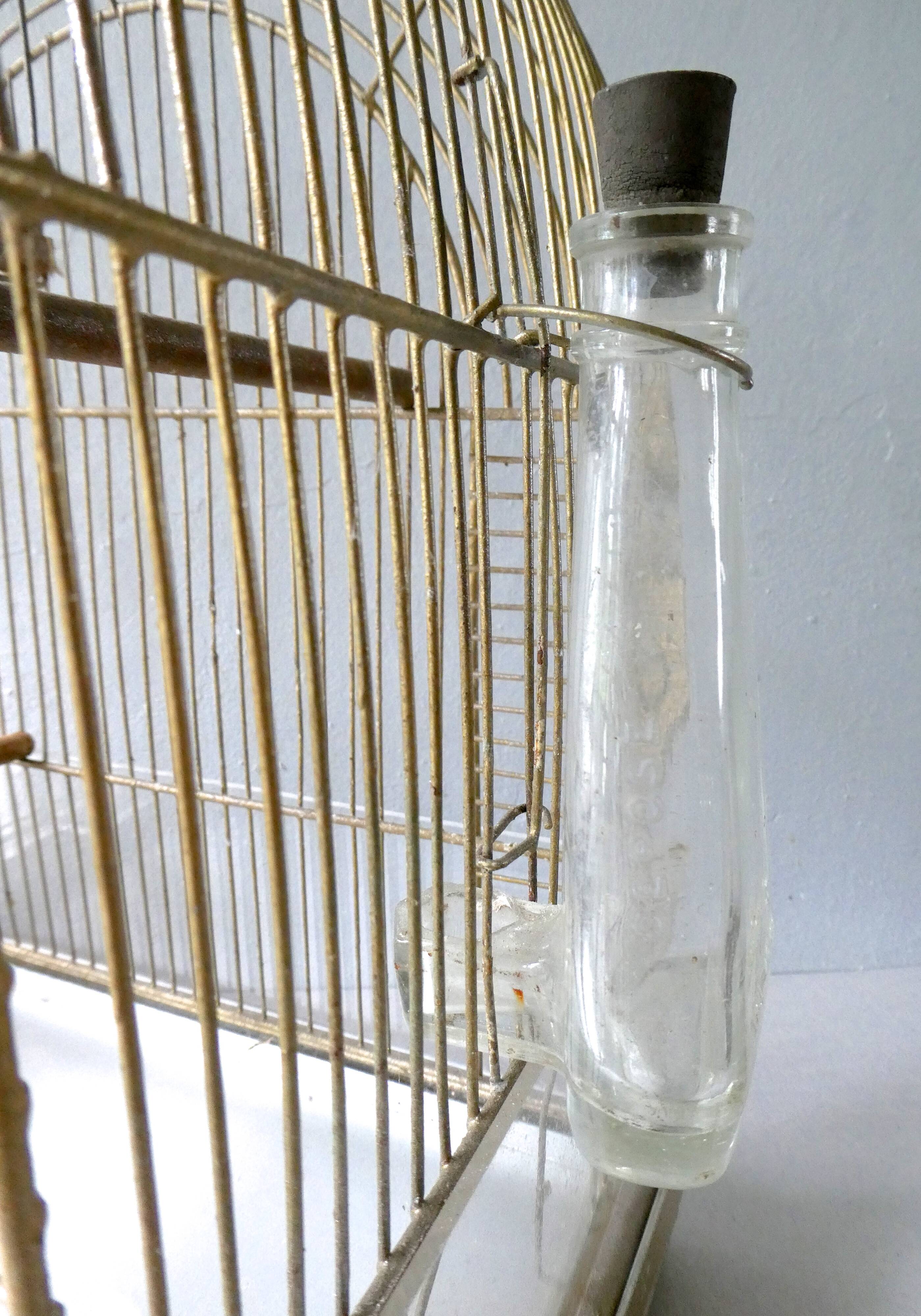 Cage à oiseaux en métal doré des années 60
