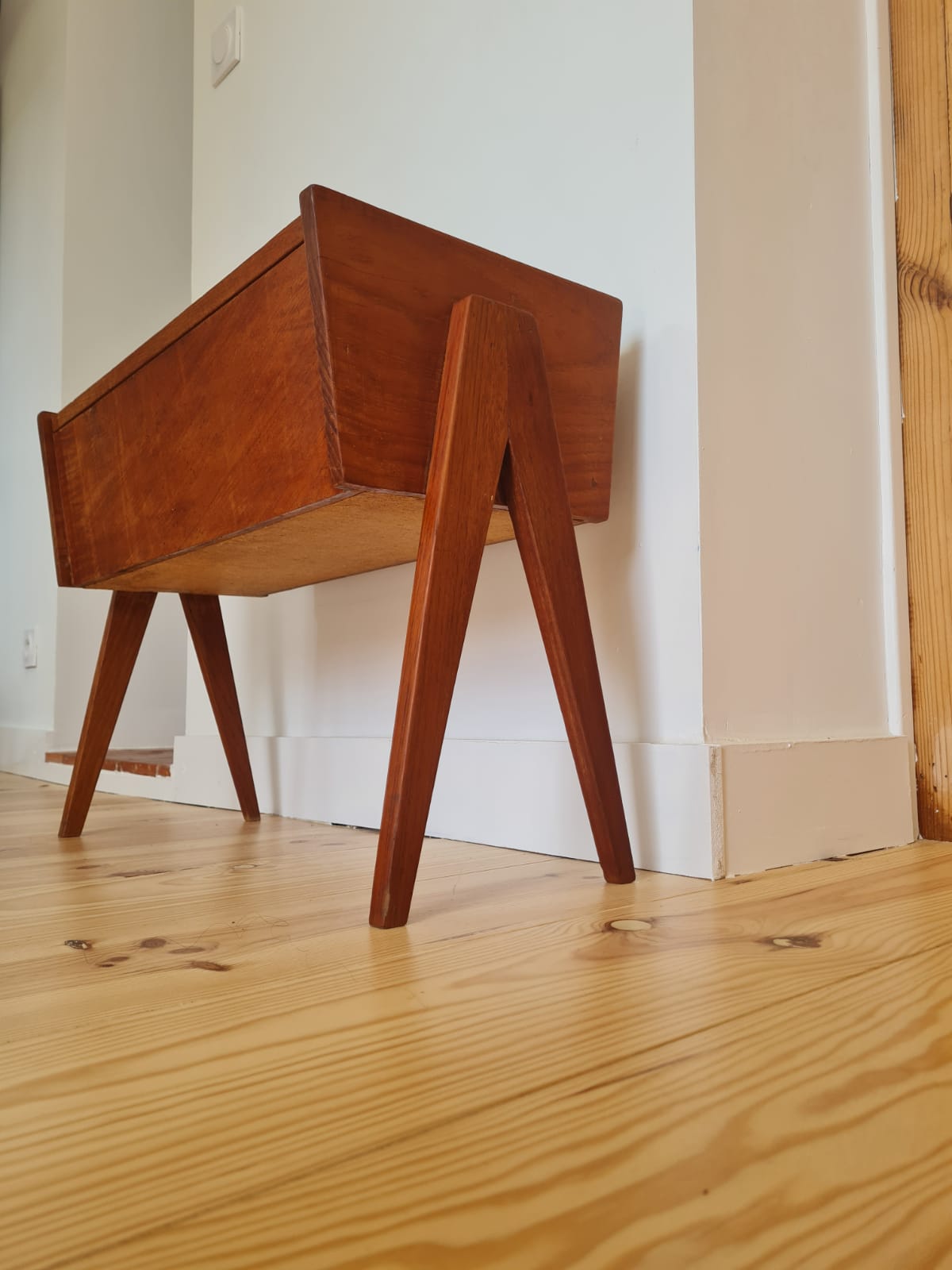 Bedside foot compass 1960