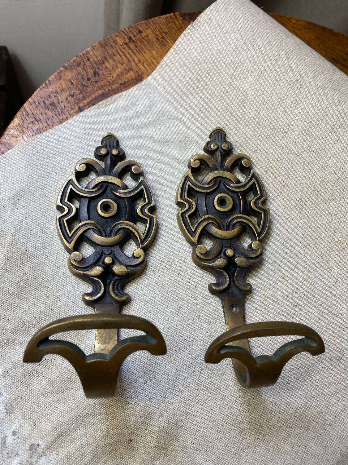 Patères en laiton massif