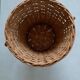 Cache pot tripode en rotin pieds metal ancien