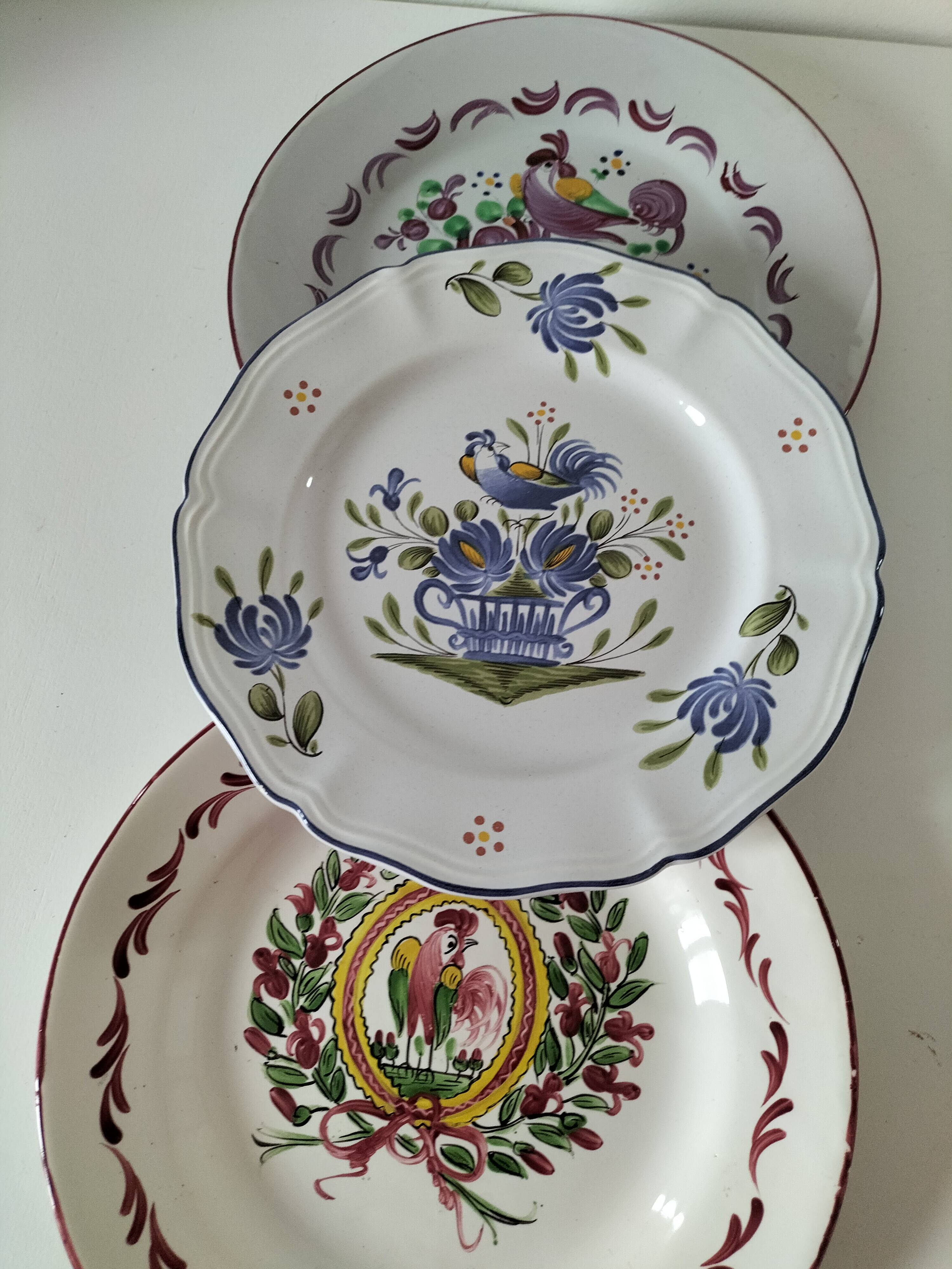 Trio of plates with rooster - Eastern earthenware