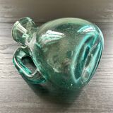 Carafe en verre soufflé bleuté