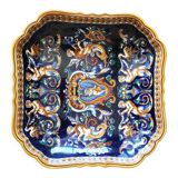 Blue gien dishes