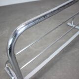 Porte-manteau mural chromé Bauhaus des années 1930