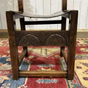 Set of 6 English chairs in oak and fine leather from the late 19th century.