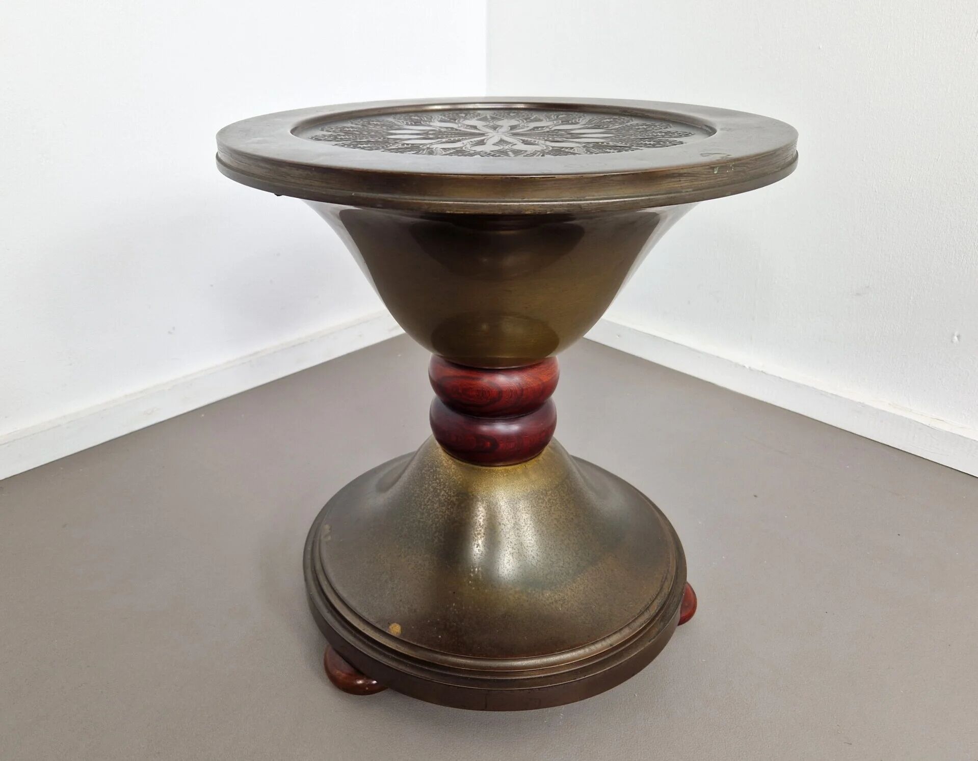 Dutch Art Deco Smokers table | 1930s
