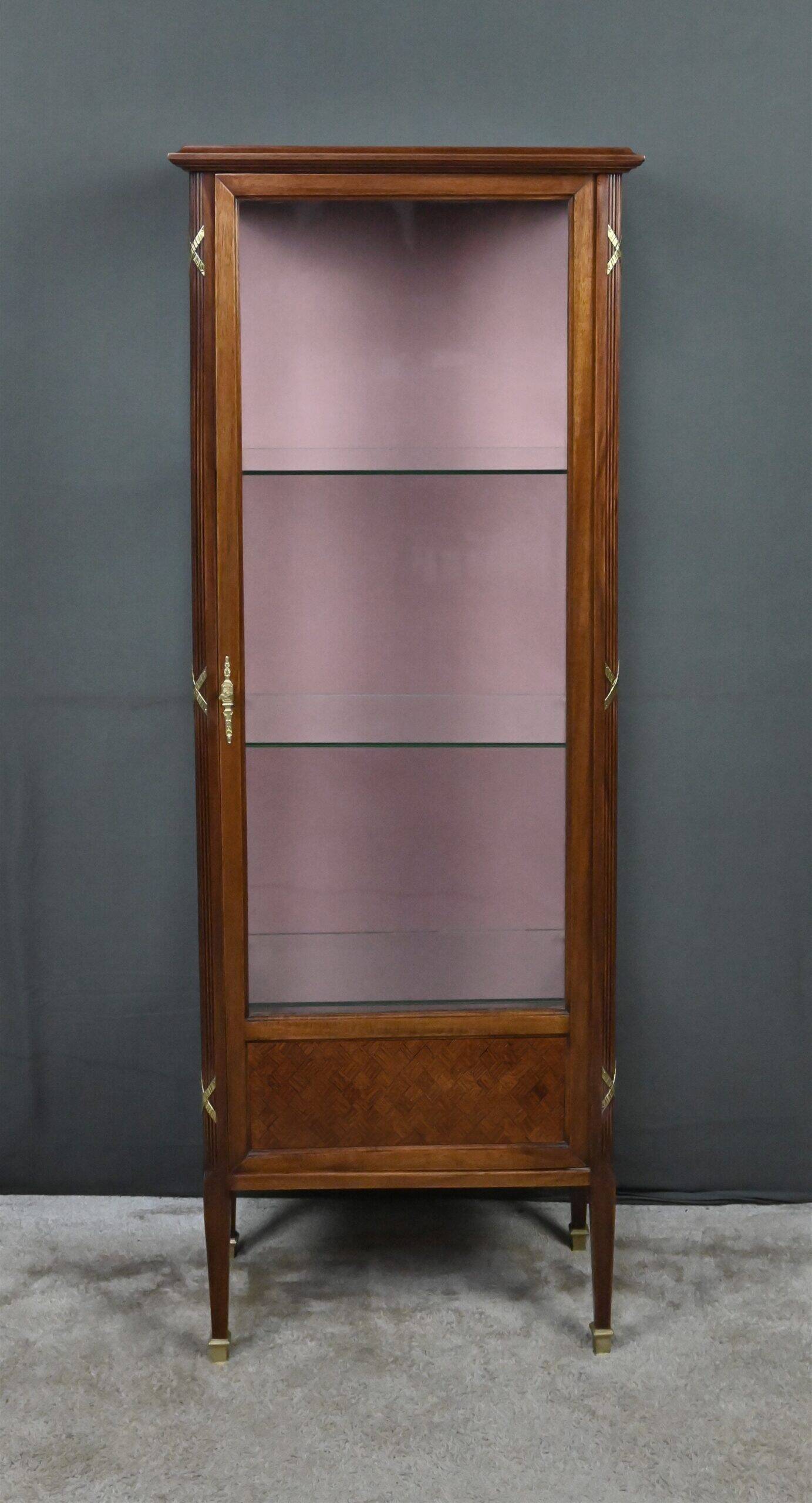 Mahogany display cabinet, Louis XVI style – 1930