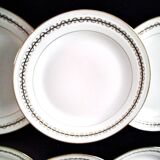 6 flat plates in porcelain. Limoges paste and glaze.