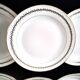6 flat plates in porcelain. Limoges paste and glaze.