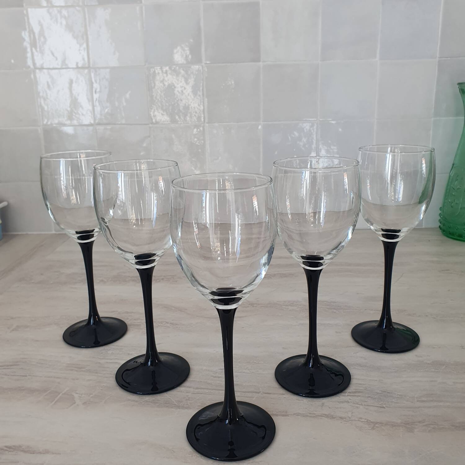 5 Luminarc black stem wine glasses