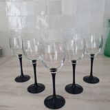 5 Luminarc black stem wine glasses