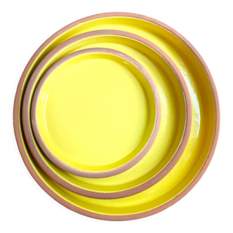 Set of 3 yellow glazed terracotta plates