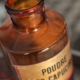 Flacon à pharmacie "Poudre des capucins"