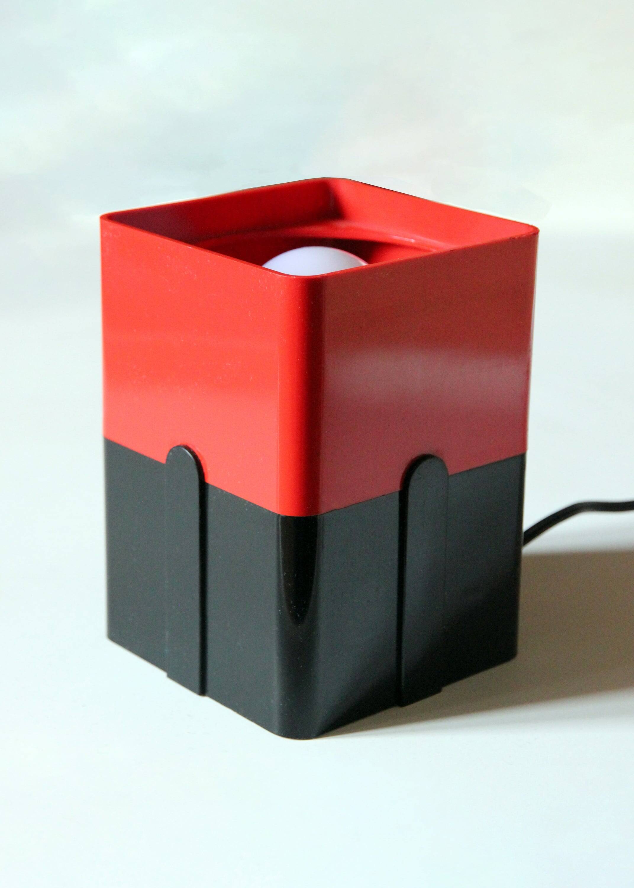 Vintage Italian style table lamp