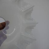 Corrugated glass suspension