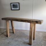 Artisanal workshop in solid wood