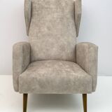 Pair of Gio Ponti Mid-Century Modern Italian Velvet "Alata" Lounge Chairs