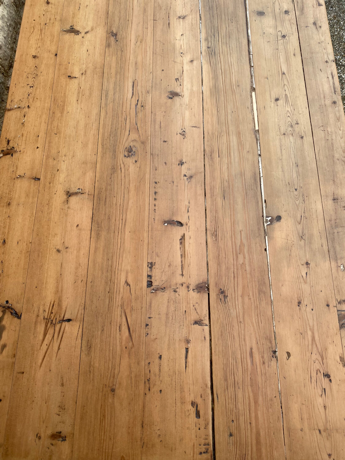 Farmhouse table