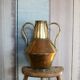 Golden hammervase