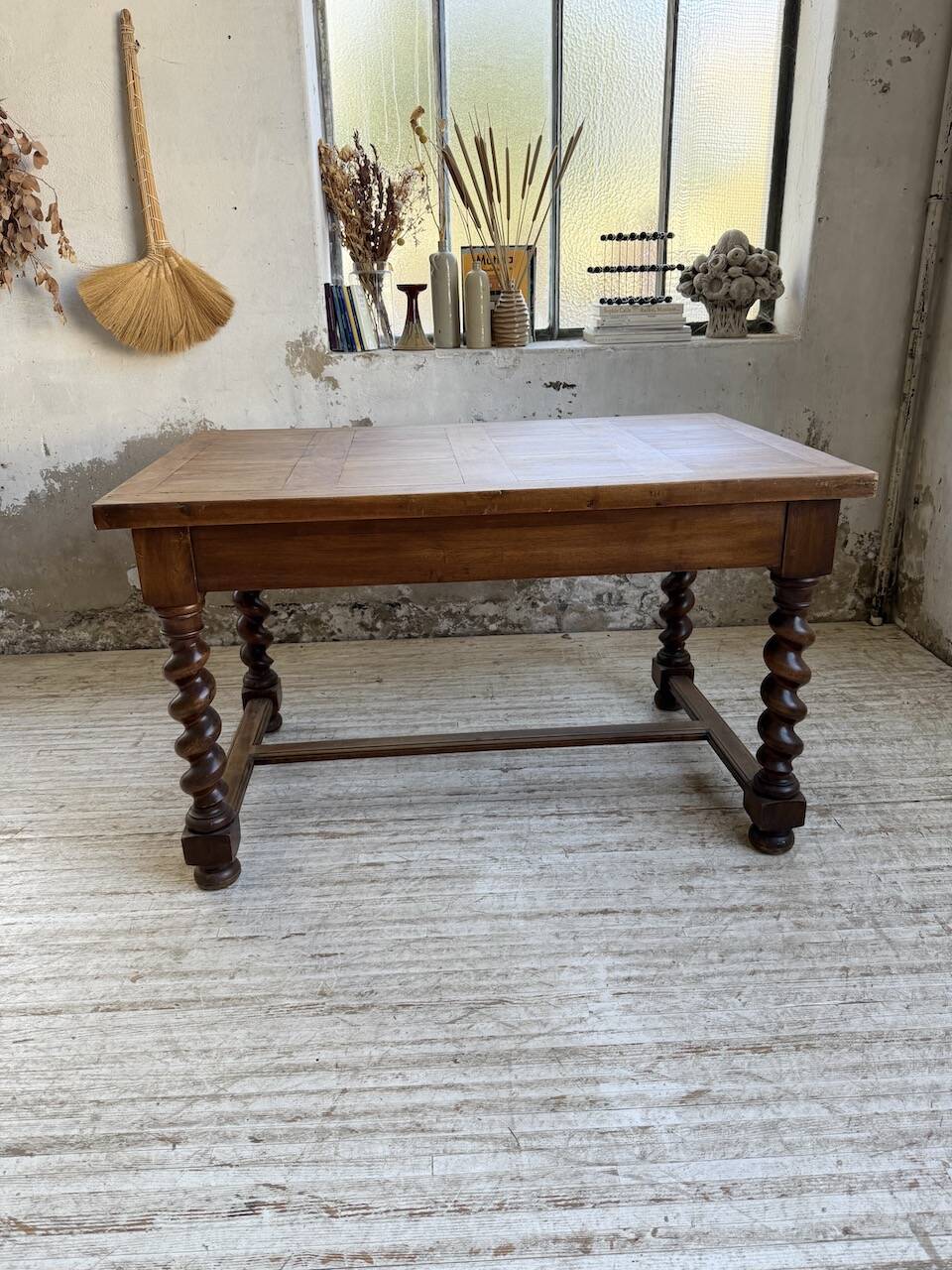 Paneled walnut desk with turned legs, 1900