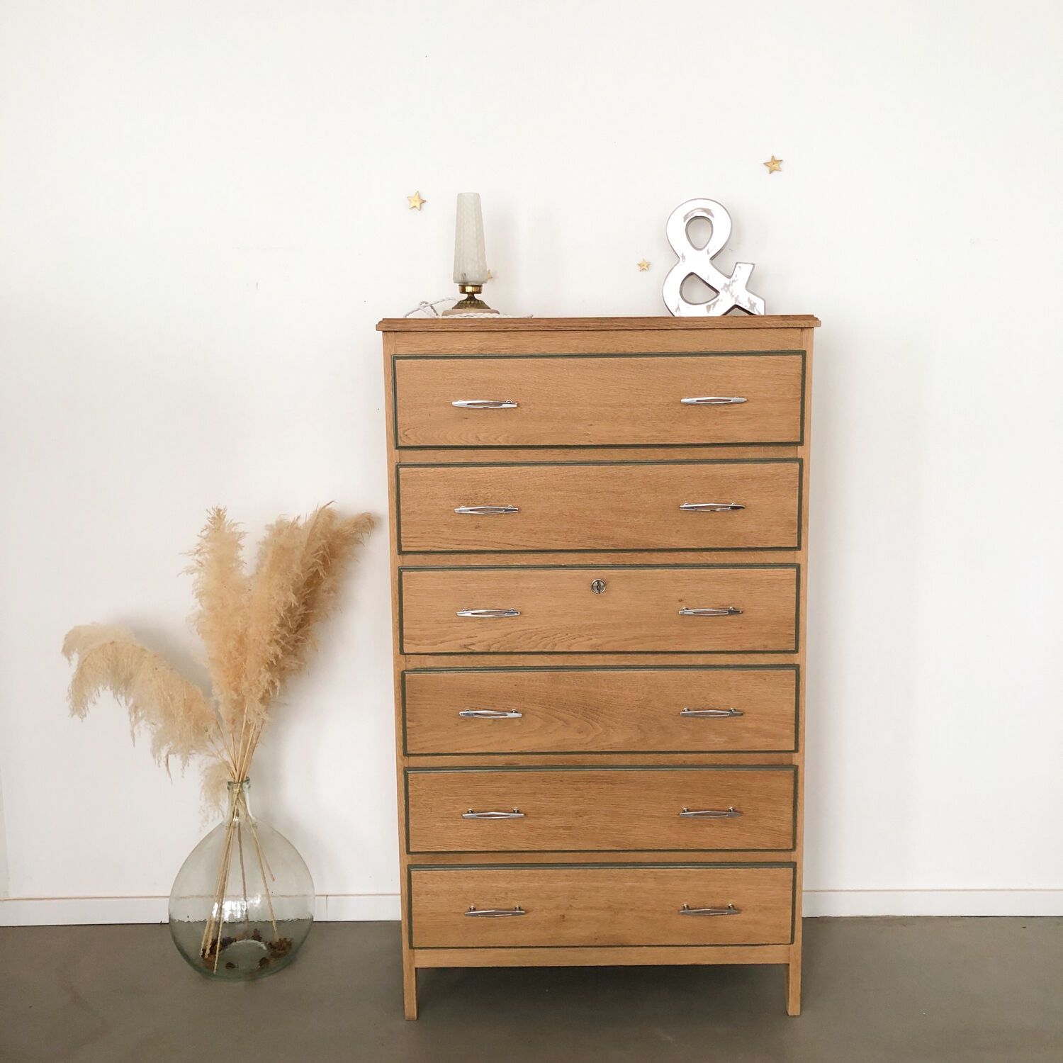 6-drawer chest of drawers in oak