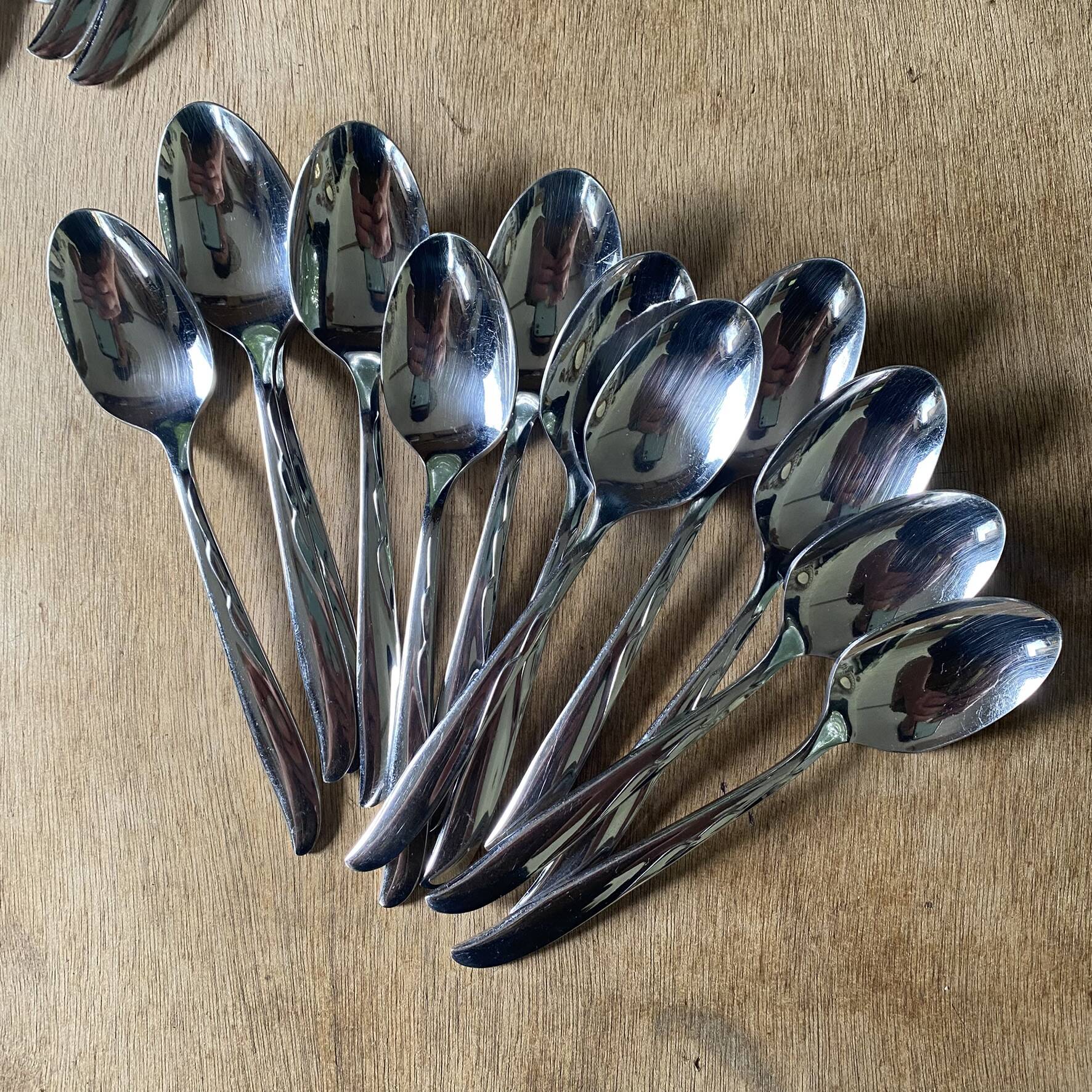 Vintage stainless steel cutlery set Oneida USA 60 pieces