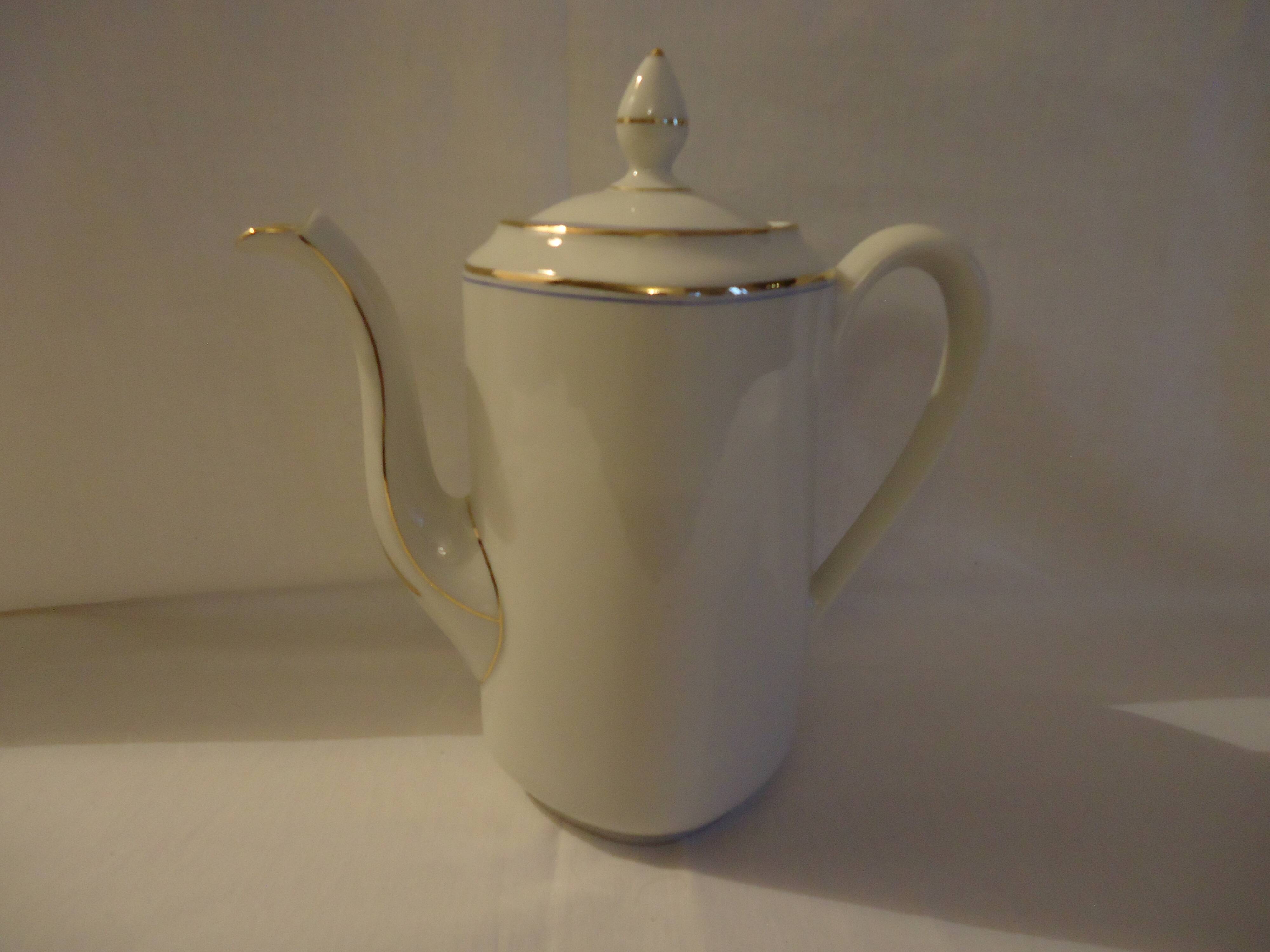 Theière verseuse porcelaine de Limoges