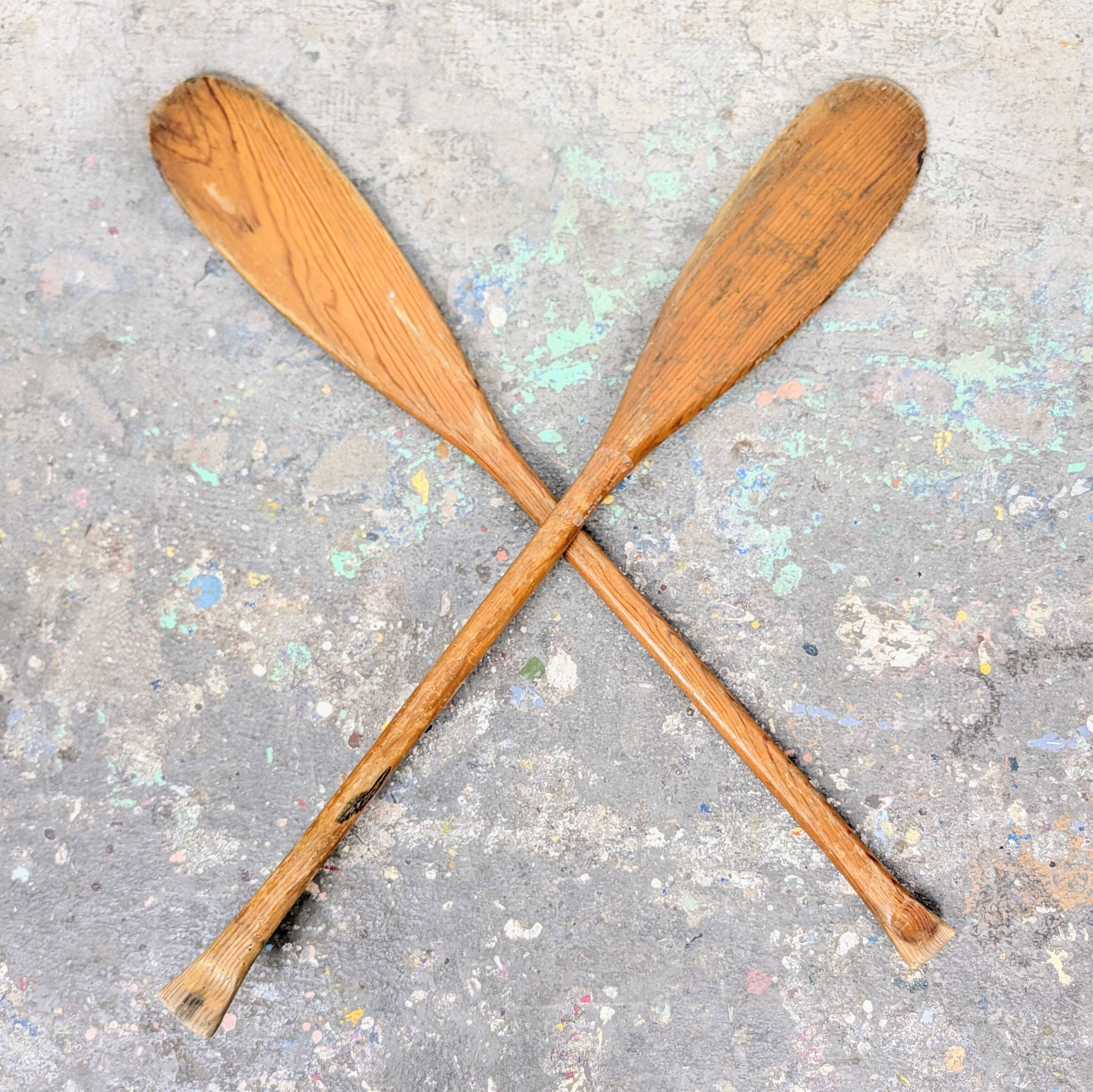 Paire de rames anciennes en bois
