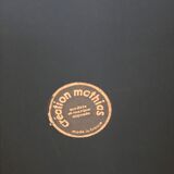 Free-form mirror signed Mathias 55x59cm