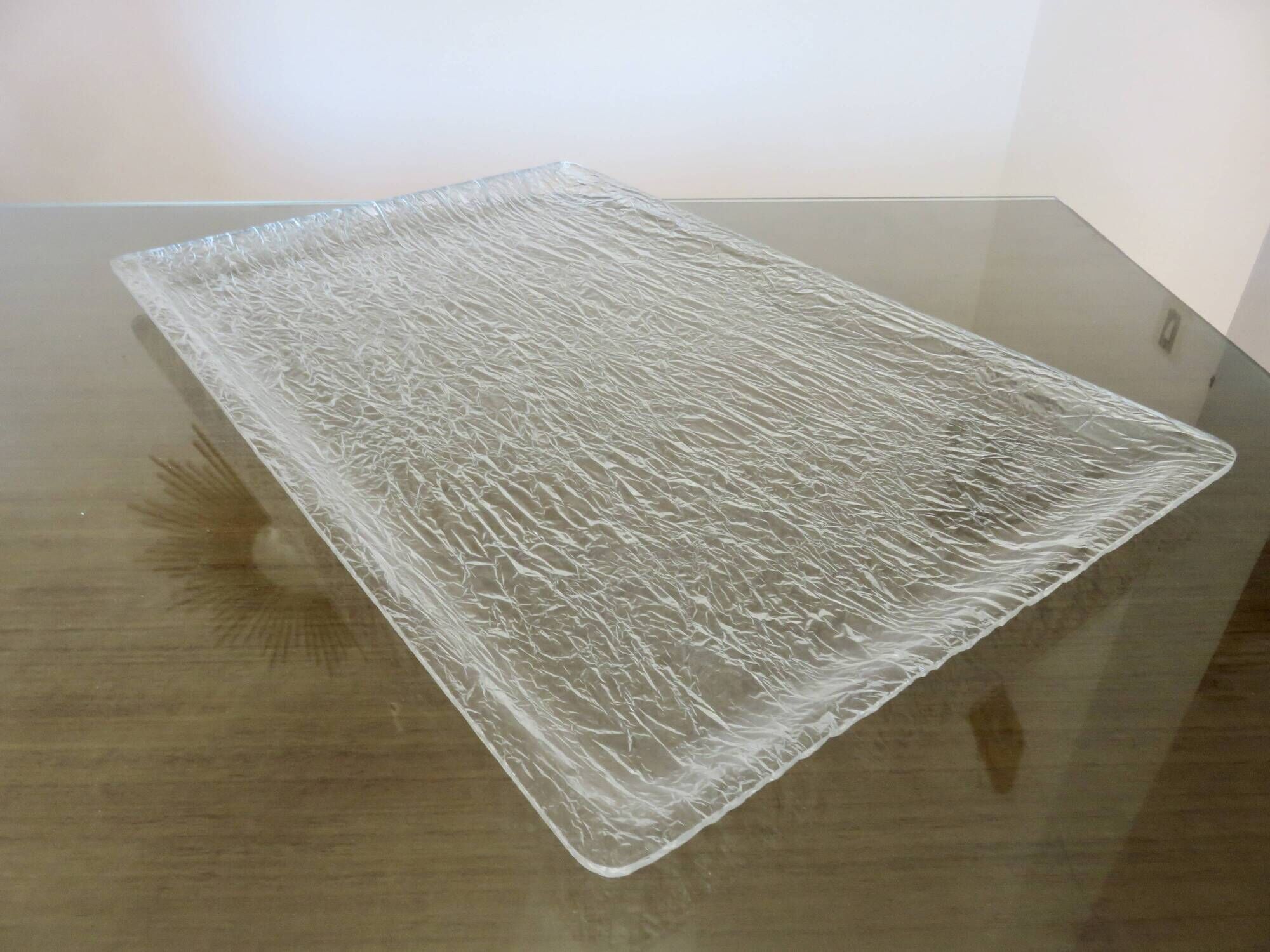 Very large "Roche Bobois" tray in plexiglass, altuglas, lucite, 1970s.