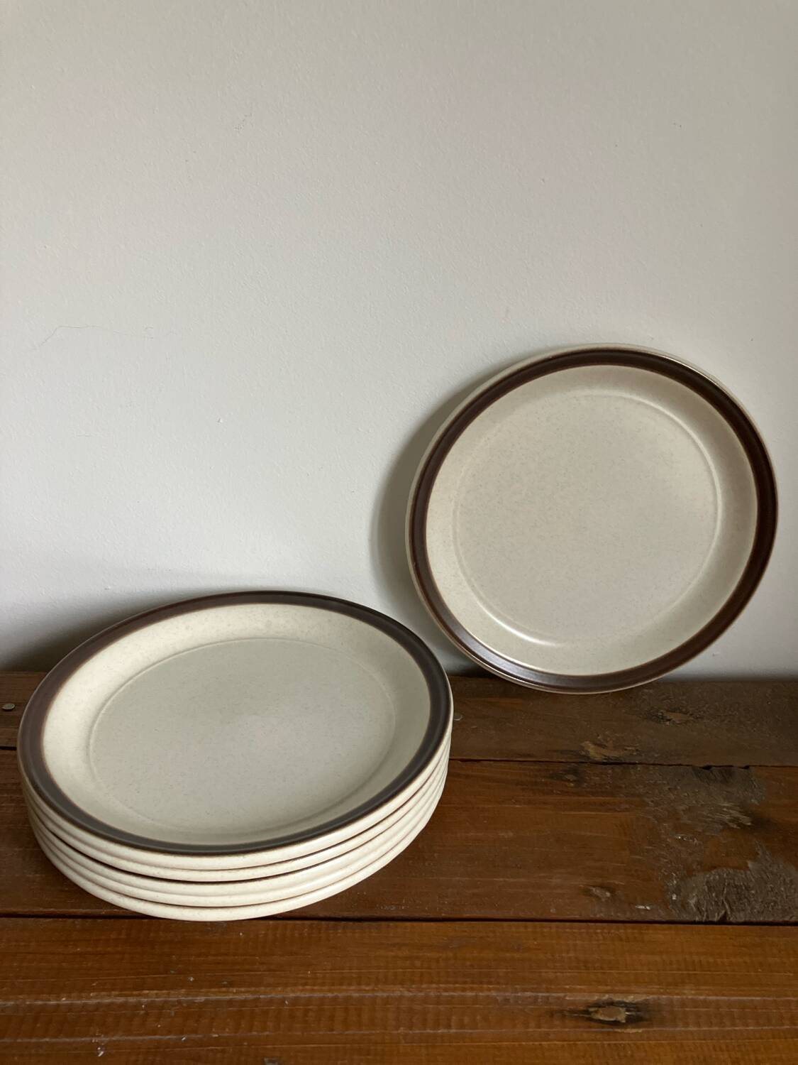 6 England dessert plates