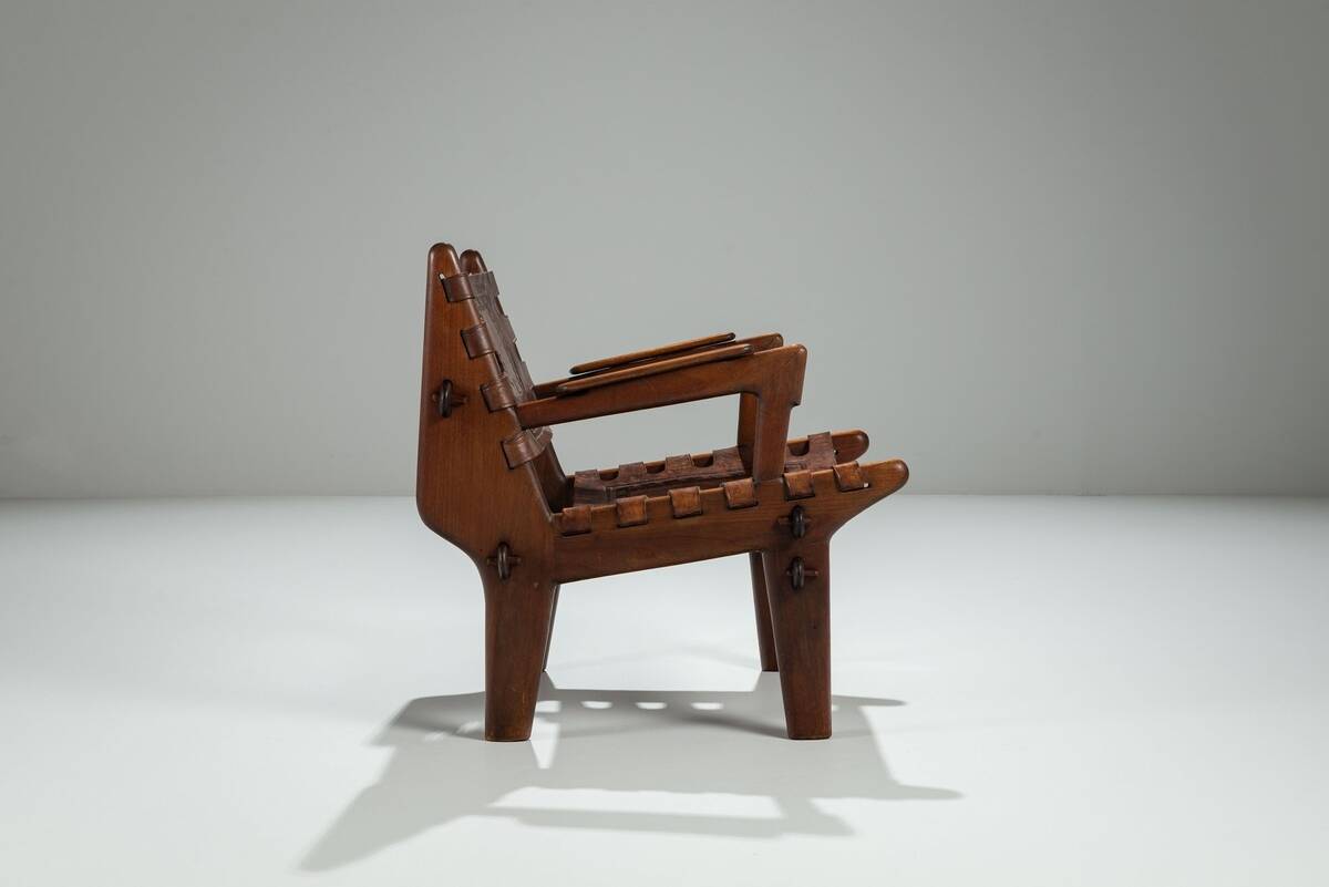 Angel Pazmino lounge chair Muebles de Estilo Ecuador 1960
