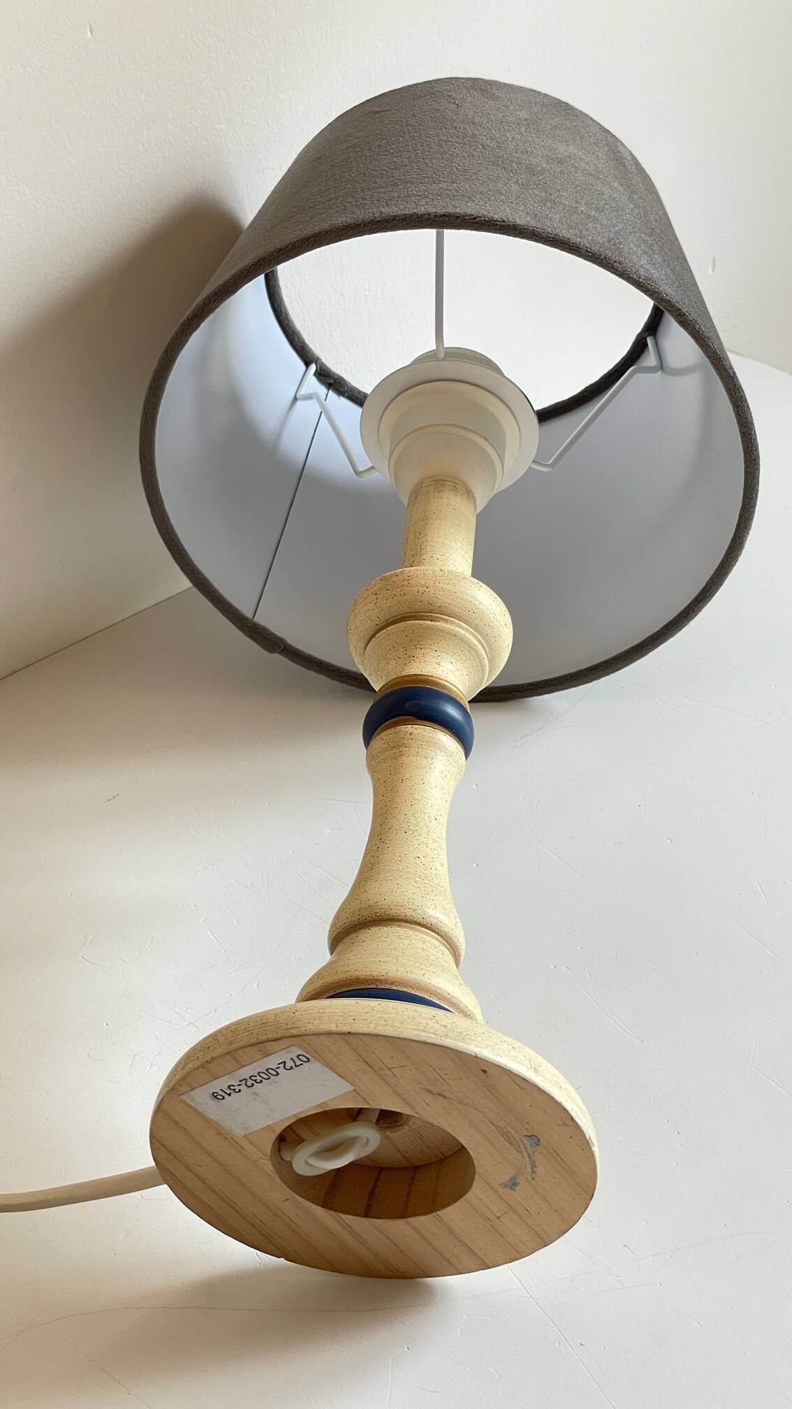 VINTAGE LAMP in Italian CHIC Turned Wood