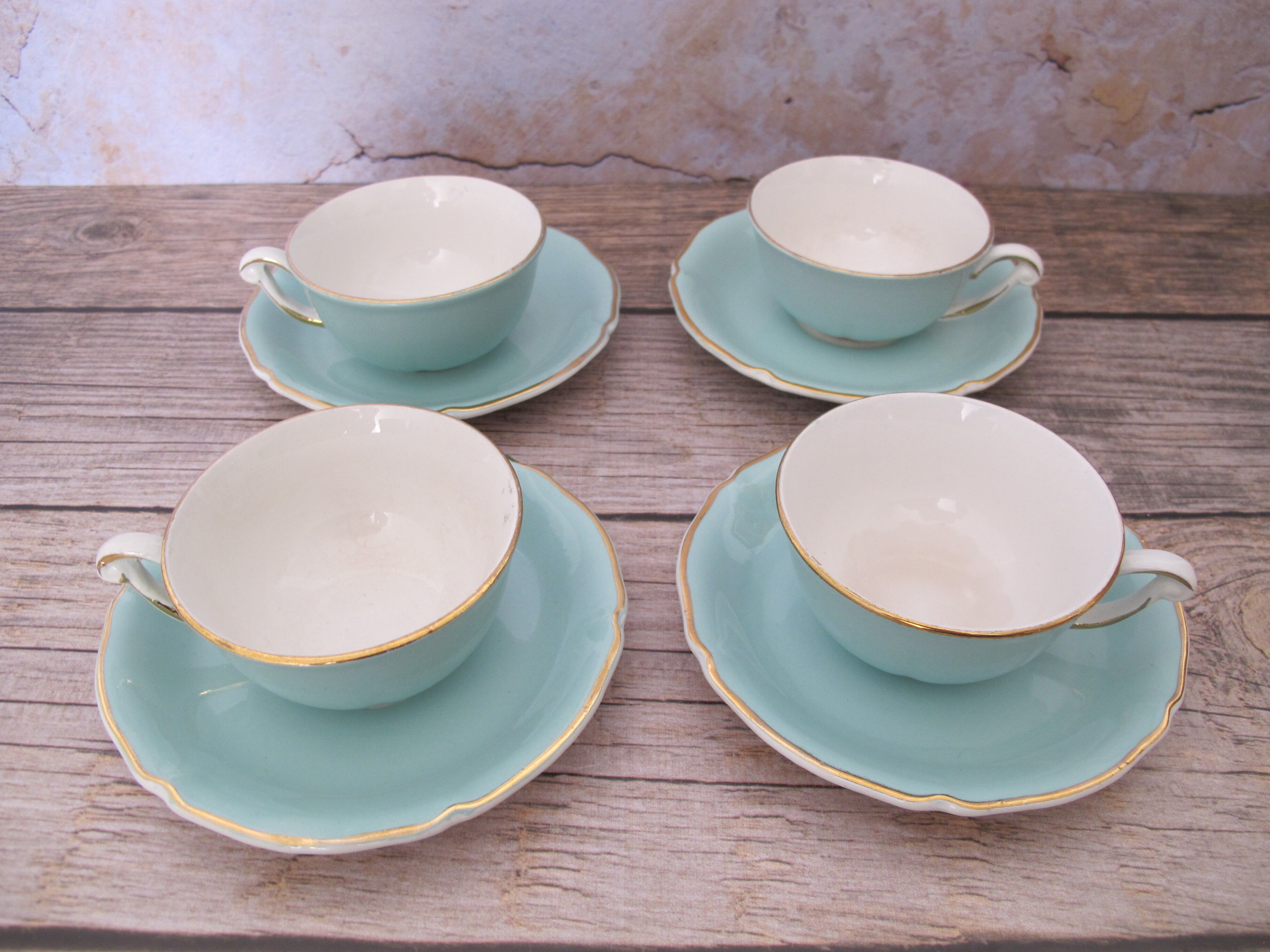 Saint Amand vintage 4 cups set.