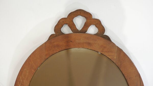 Miroir ancien ovale en bois sculpté – style Louis XVI, décor nœud ruban, mi