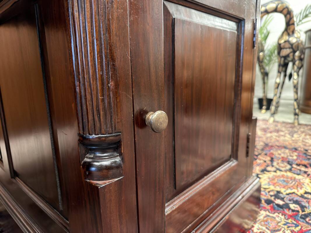 Classic Chesterfield English Desk Partnerdesk