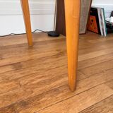 Desk with tapered legs