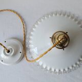 Pendant in serrated opaline