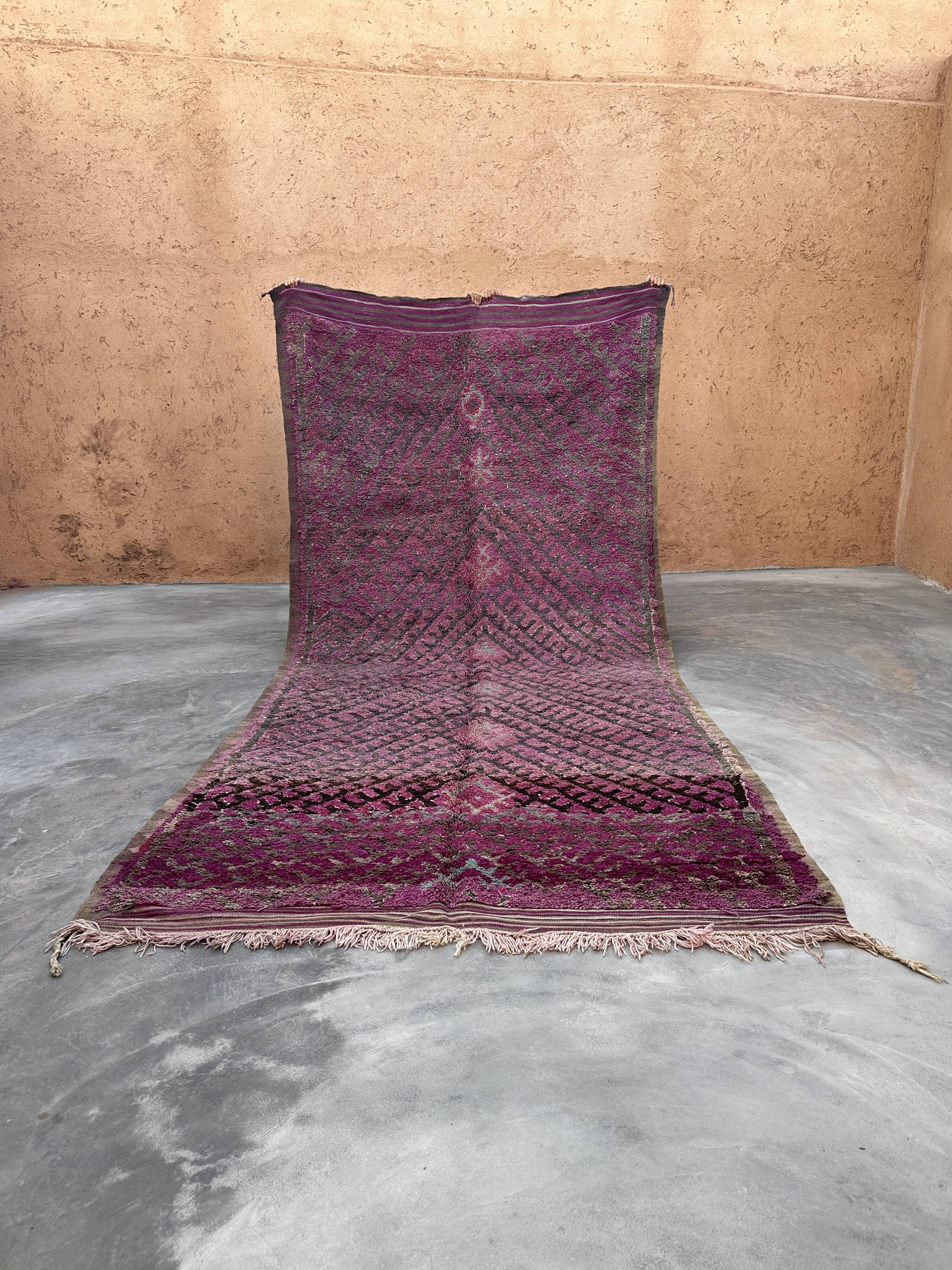 Purple Moroccan carpet - 197 x 445 cm