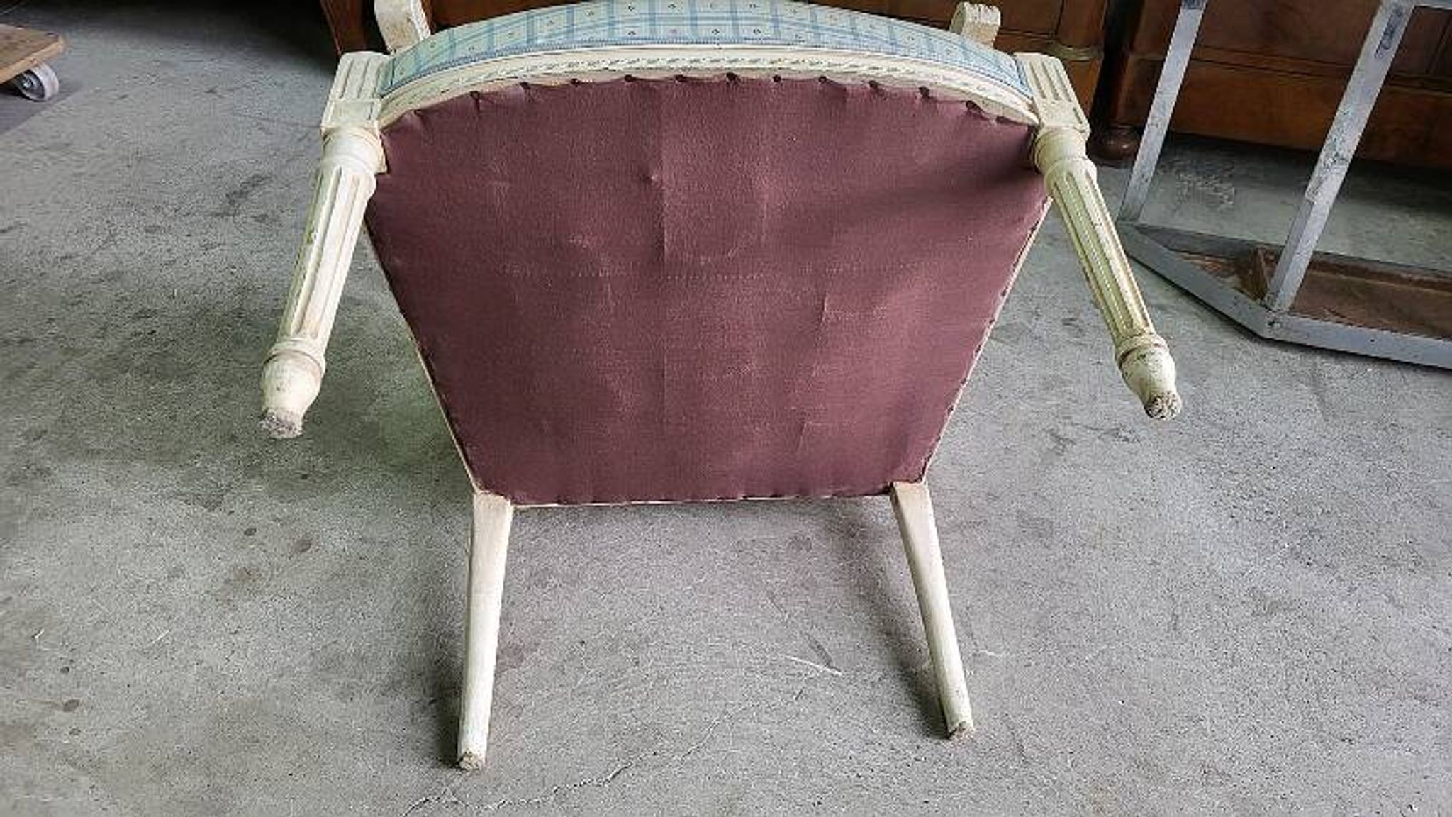 LOUIS XVI STYLE WHITE ARMCHAIR FROM THE 19TH CENTURY REF JE