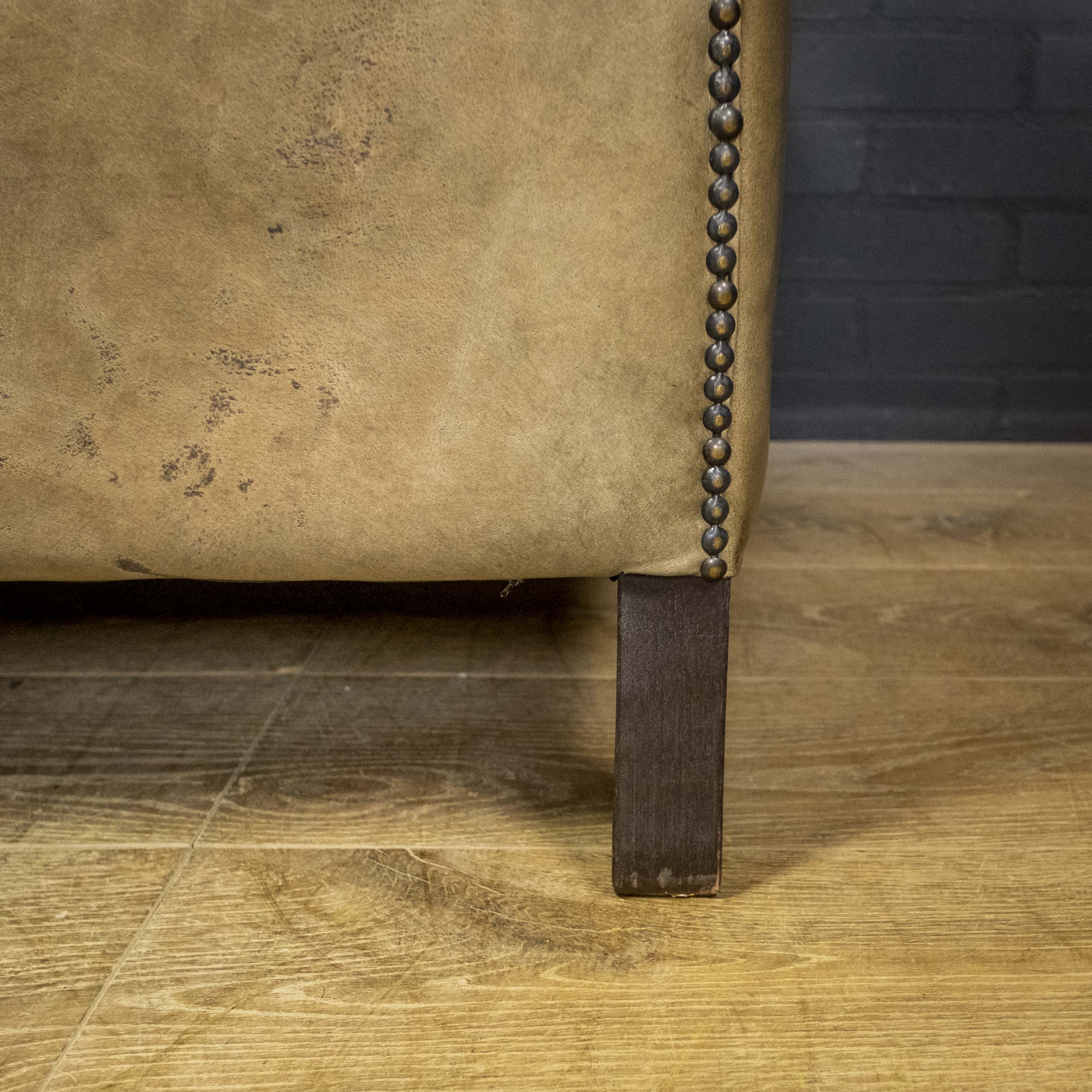 Vintage wingchair Dutch Sheepskin (cuir de mouton)