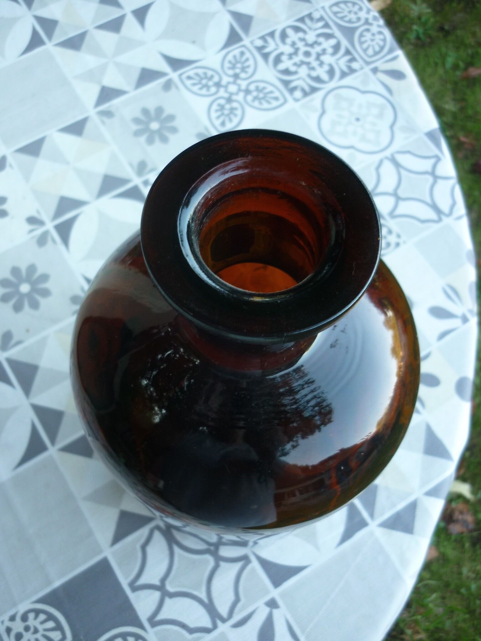 Bouteille ambrée de la Parfumerie Fragonard 2,8 L