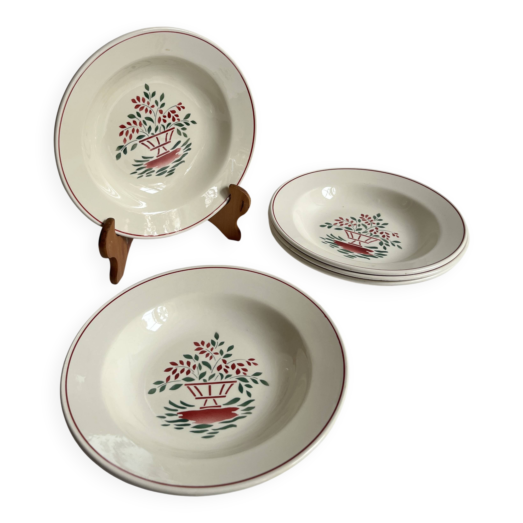 5 vintage HBCM Montereau deep plates