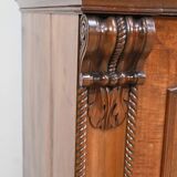 Buffet, commode, écritoire de propriété en acajou de style restauration, début XIXème