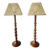 Paire de lampes hautes en bois tourné
