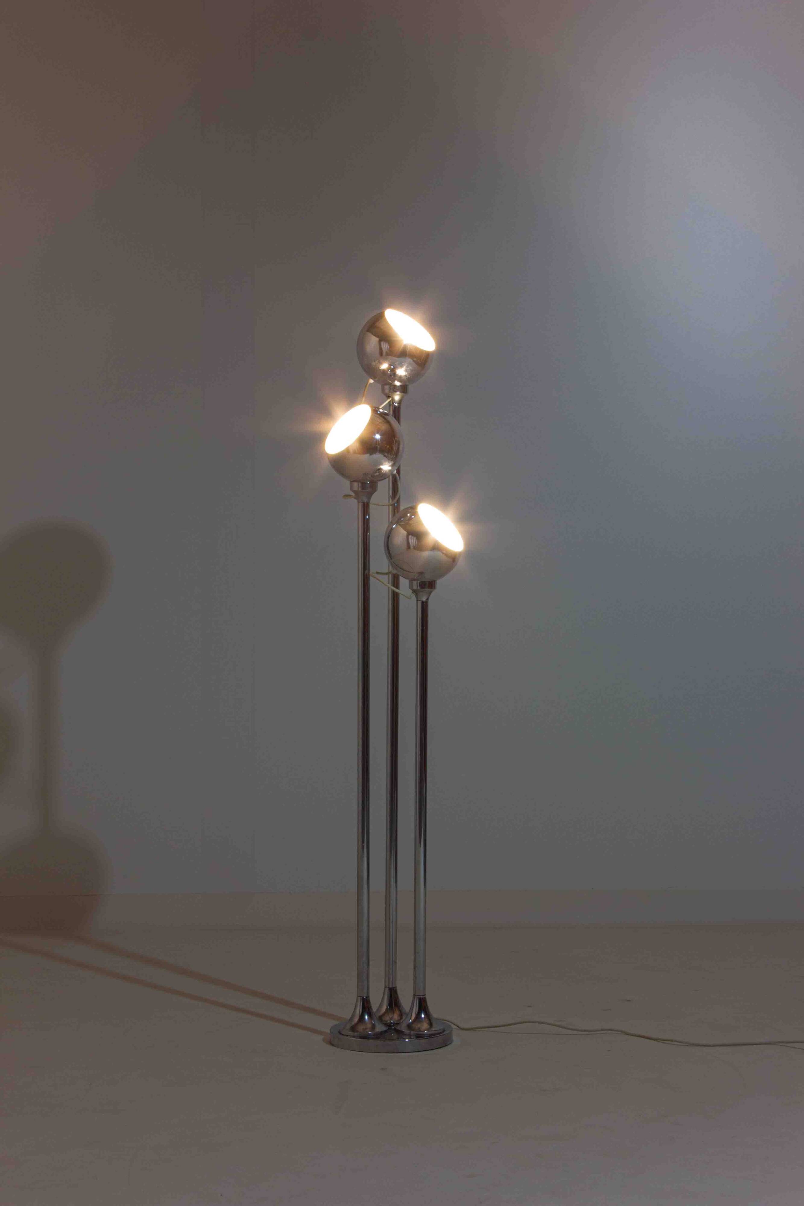 Chrome floor lamp with adjustable metal ball-shaped lights, Italy 1970s