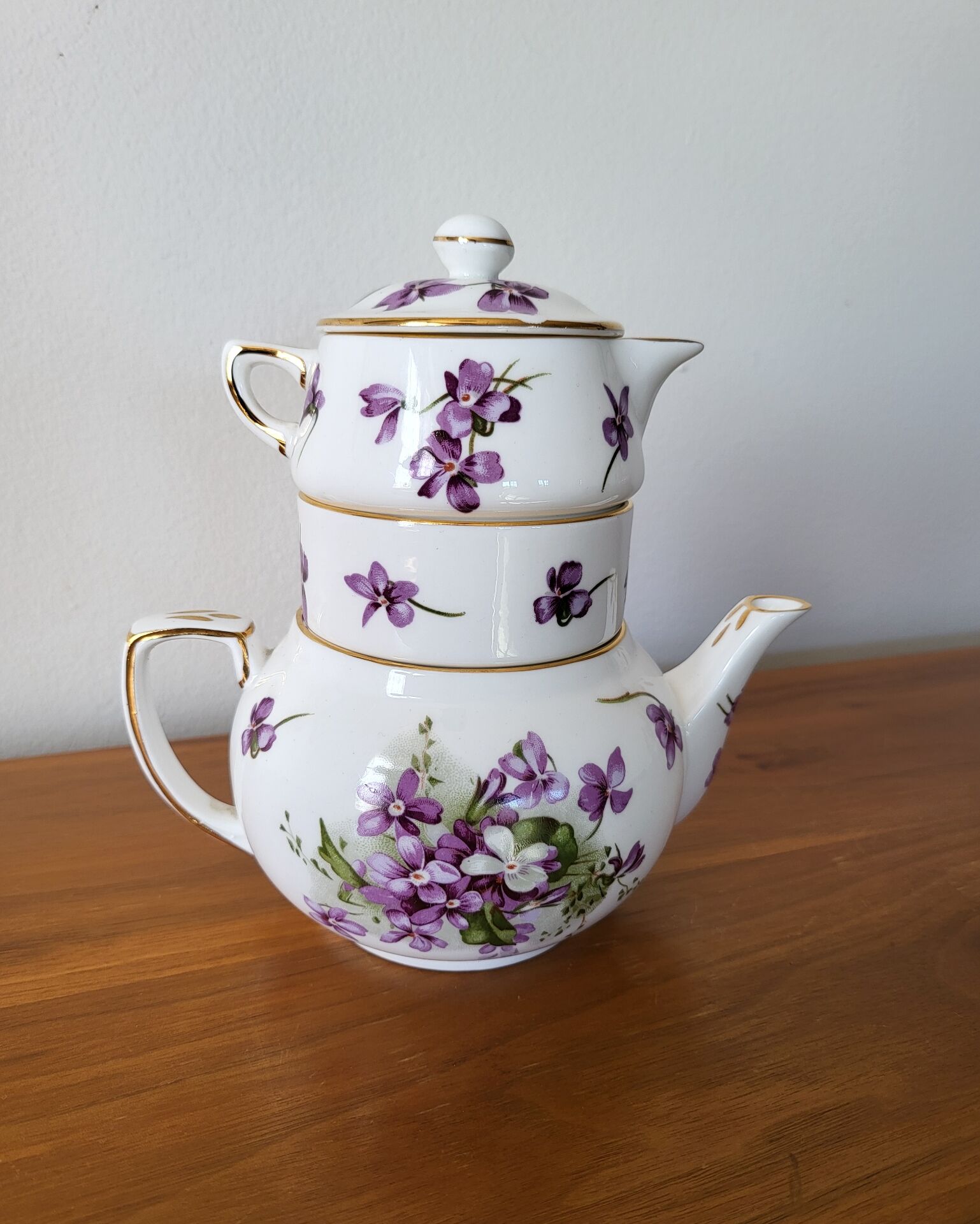 Selfish tea service Hammersley Victorian Violets Bone China
